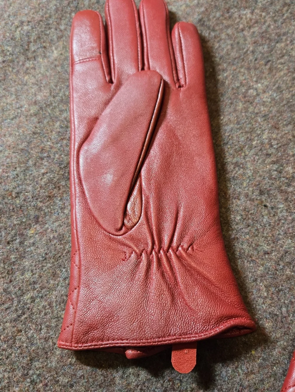Faux Leather Red Gloves By Excelled Size Large With Goldtone Zippers